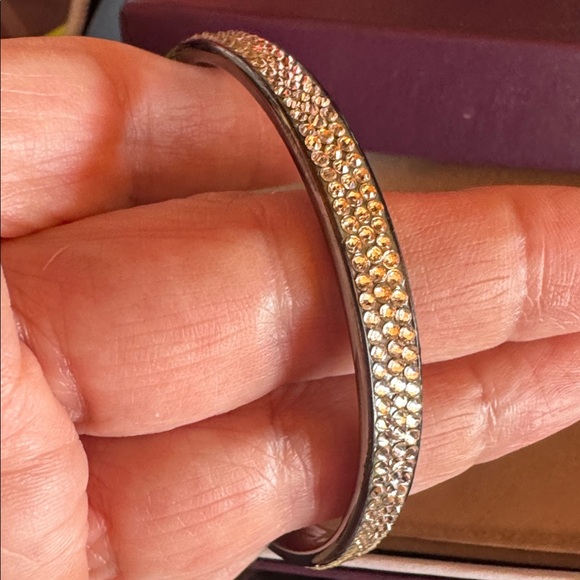 Judith Leiber Hematite Crystal Bracelet, New In Box & Velvet - Picture 5 of 6